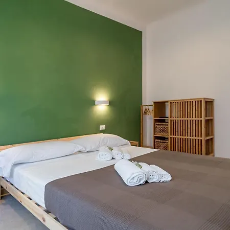 Appartamento Guesthost - Lovely Oasi X5 - Near Station *