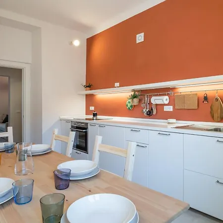 Appartamento Guesthost - Lovely Oasi X5 - Near Station *