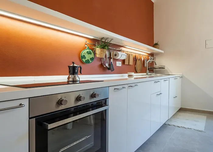 Guesthost - Lovely Oasi X7 - Near Station Apartment *