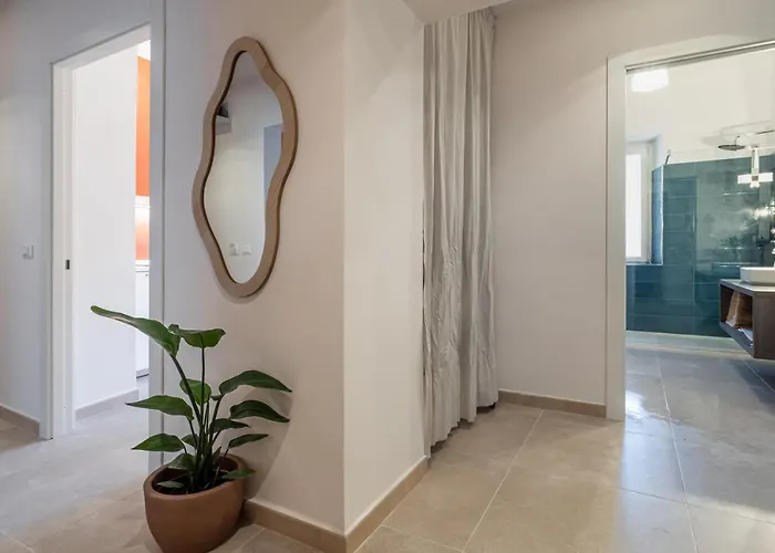 Apartment Guesthost - Lovely Oasi X7 - Near Station